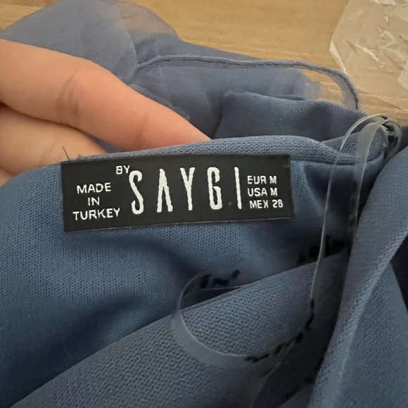 Prom Dress New-Never Used - Picture 2 of 5